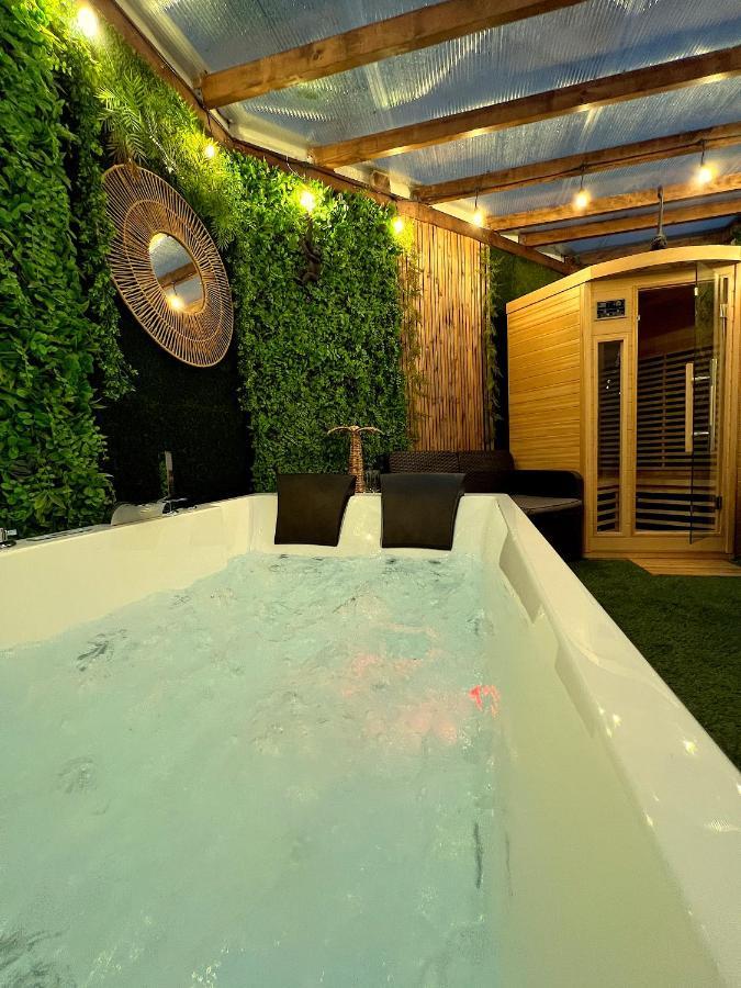 Appartement De Charme 6 Pers Avec Jacuzzi & Sauna Privatifs Au Coeur De - Esprit Coco